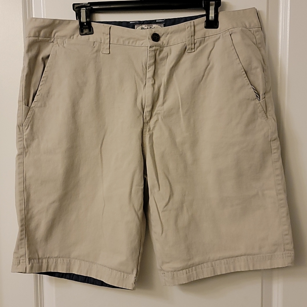 Mens shorts, 36, flag and anthem